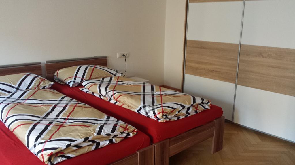 Rosengarten Apartments Болзано Стая снимка