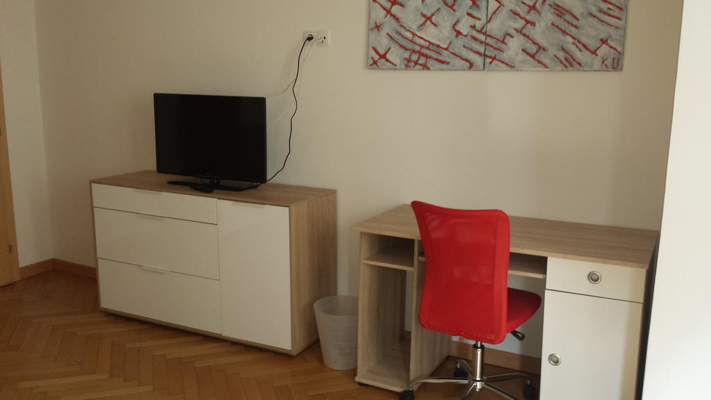 Rosengarten Apartments Болзано Стая снимка